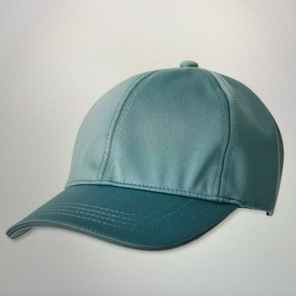 NEW💖 Cap hidden ponytail hole one size reflective